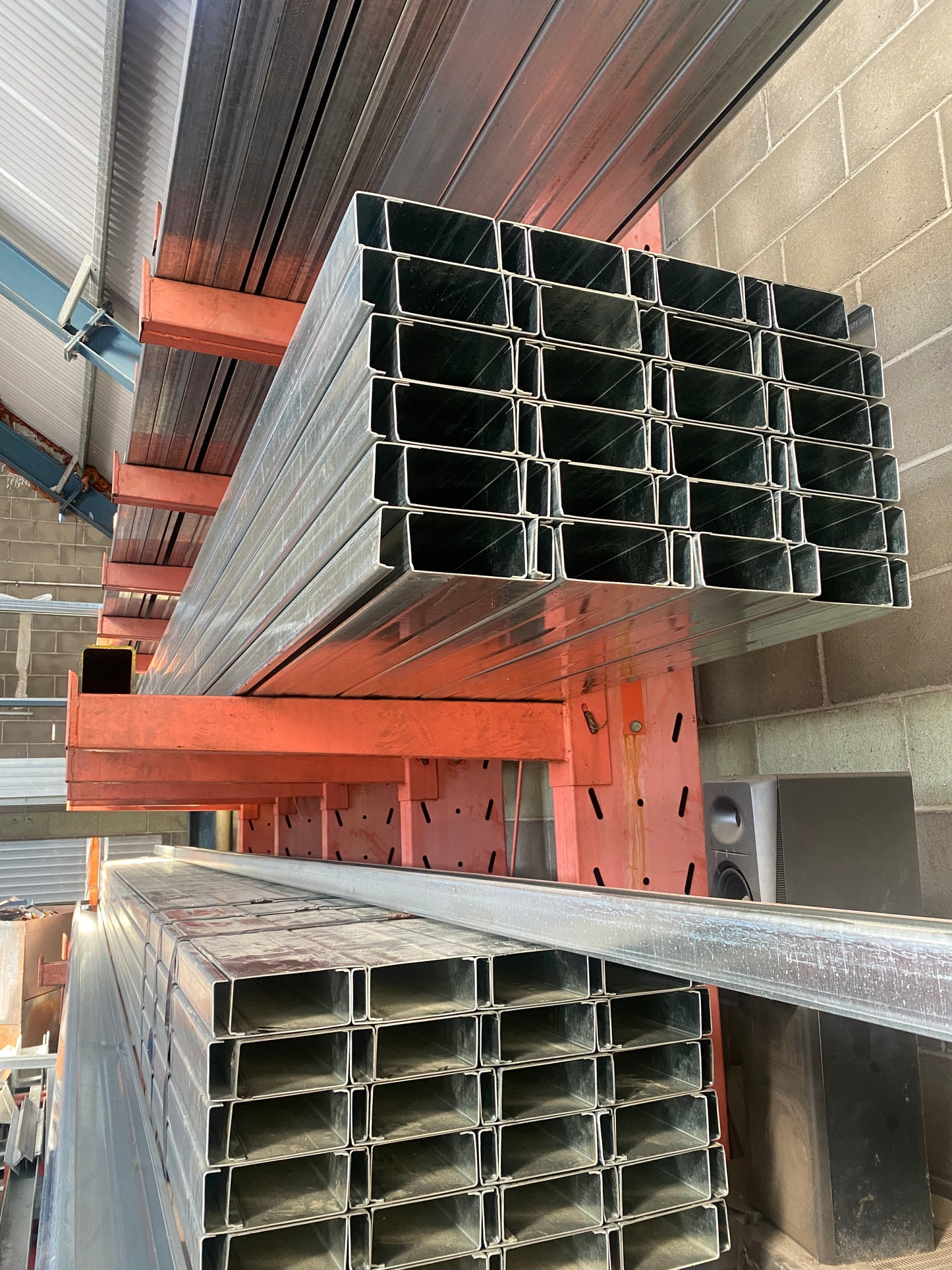 Galvanised C Purlins, Brackets, Top hats ( 6m and 8m length)