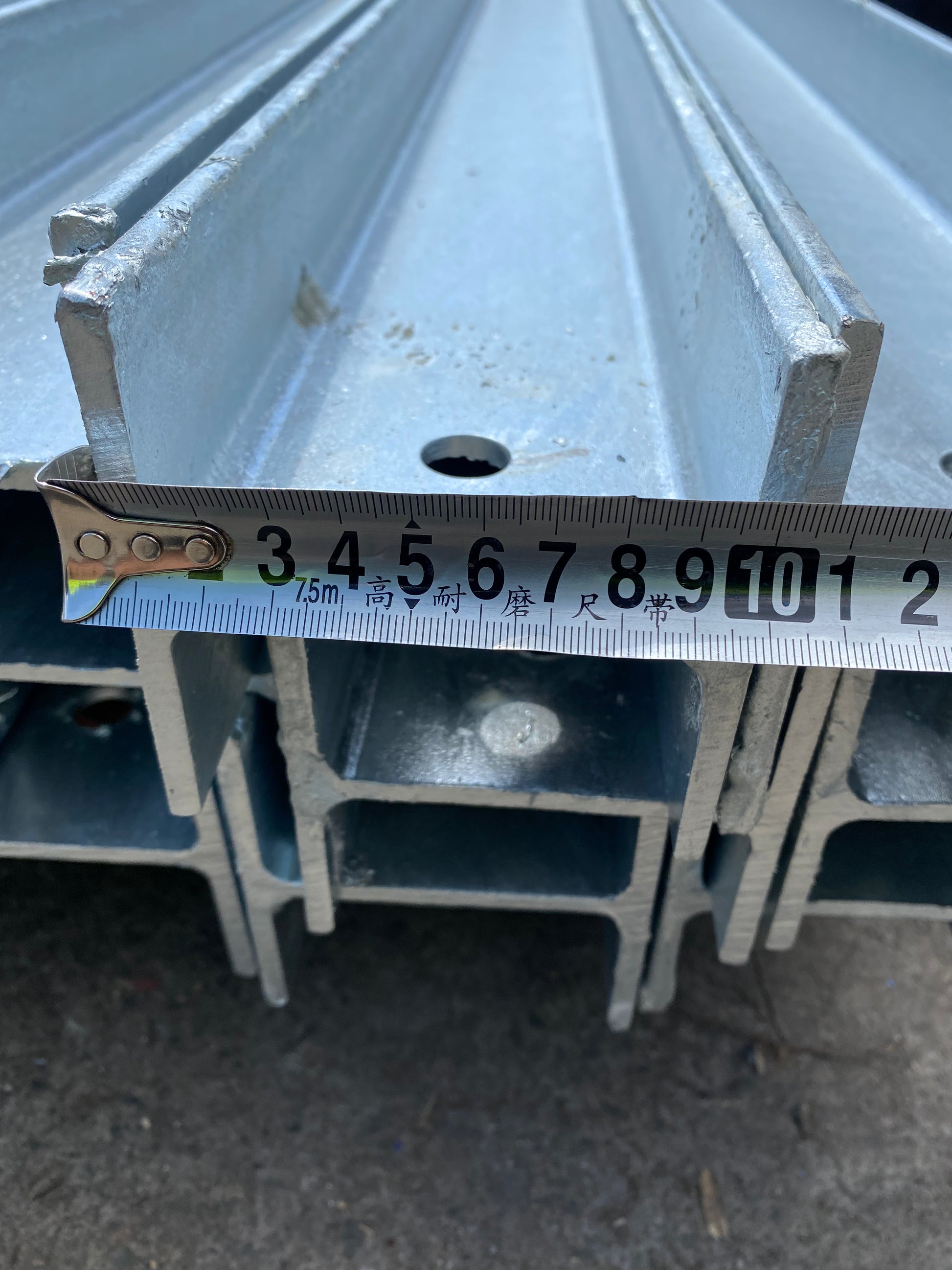 Hot Dipped Galvanized Steel Post for Retaining Walls H Post C Post Corner Post